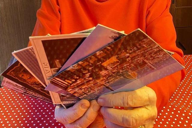 Mit 25 Jahren Verspätung: Lahrerin freut sich trotzdem über Postkarten