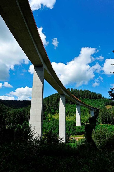 Die geschwungene Form der Gutachtalbrücke fällt auf.  | Foto: A. Dubslaff/Landesamt für Denkmalpflege im Regierungspräsidium Stuttgart