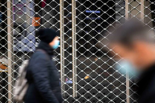 Geschlossene Geschfte in Baden-Wrtte...iderstandsfhiger gemacht werden kann.  | Foto: Tom Weller (dpa)