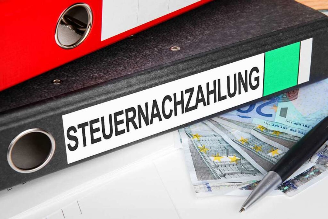 Steuernachzahlungen in Millionenhhe h...G in finanzielle Schieflage gebracht.   | Foto: Coloures-Pic
