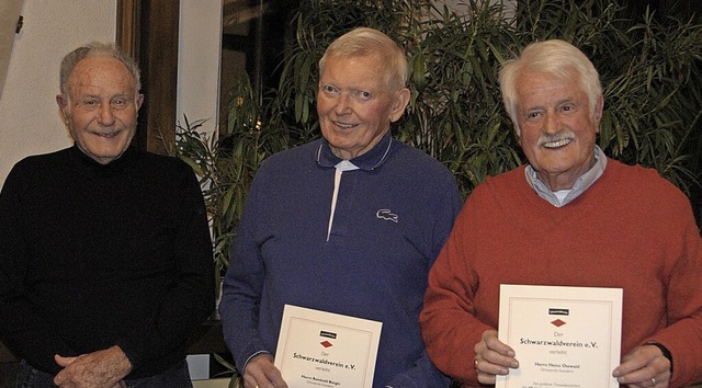 Alfred Maier (50 Jahre im Verein), Reinhold Brgin und Heinz Osswald  (60)  | Foto: Regine Ounas-Krusel