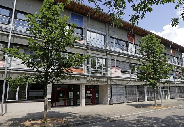 Die Alemannen-Realschule in Mllheim e... des Landes fr die Ganztagsbetreuung.  | Foto: Alexander Huber