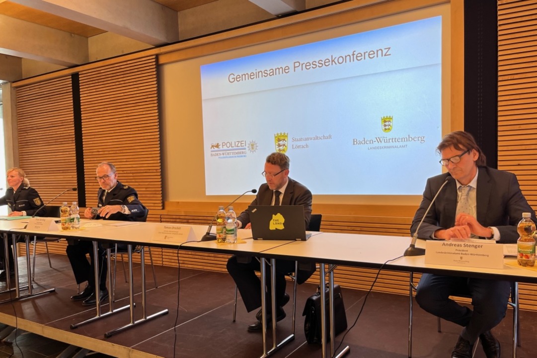 Pressekonferenz der Ermittler in Freiburg  | Foto: Joans Hirt