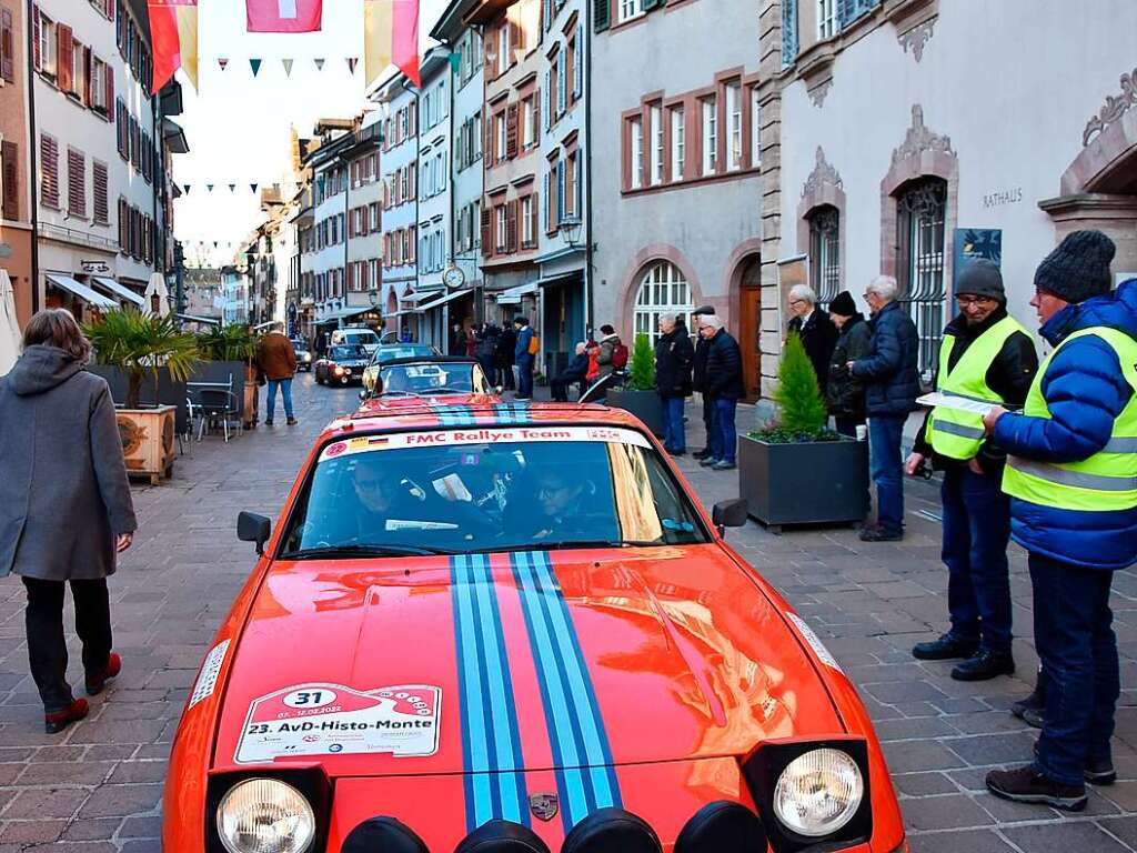 Unter den 67 in Freiburg gestarteten Oldtimern tummelten sich nicht nur legendre Modelle, die bereits zu ihrer aktiven Zeit bei einem WM-Lauf im Frstentum Monaco siegreich waren, sondern auch Klassiker aus der jngeren Motorsport-Geschichte.