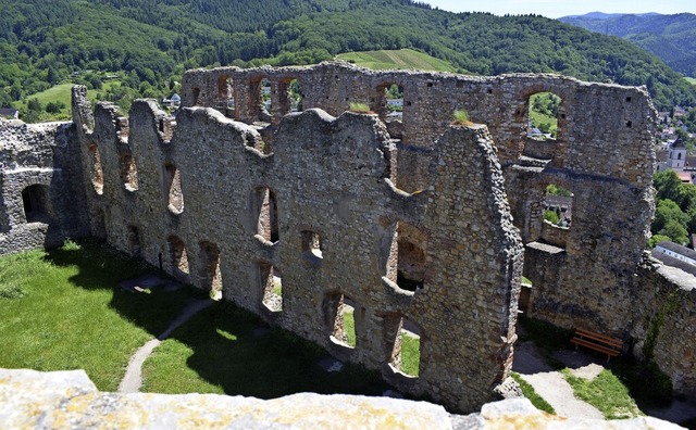 Damit die Rest der Burg Staufen noch l...e jetzt mit neuester Technik vermessen  | Foto: Frank Schoch