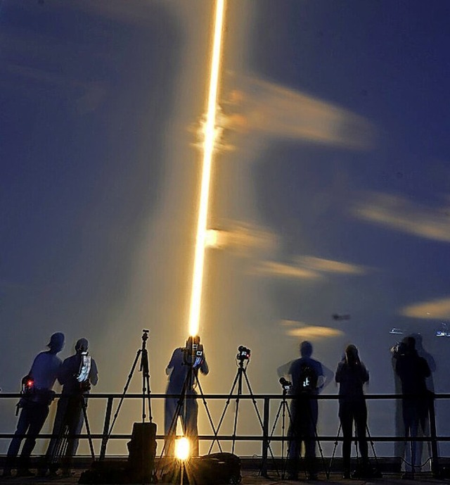 Start einer SpaceX-Rakete  | Foto: John Raoux (dpa)