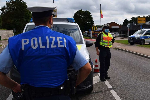 Die Bundespolizei kontrolliert immer w...eierfandung am Grenzbergang Breisach.  | Foto: Stefan Ammann