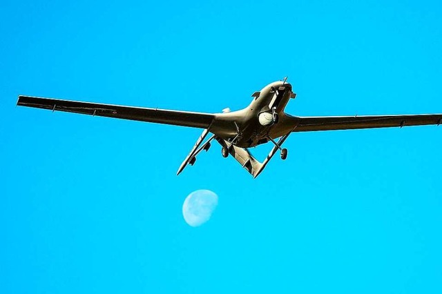 Die Drohne des trkischen Rstungsunte...r kann 27 Stunden in der Luft bleiben.  | Foto: Baykar