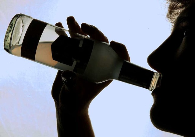 Alkohol ist fest verankerter Bestandte...t der Vollendung des 18. Lebensjahres.  | Foto: Jens Bttner