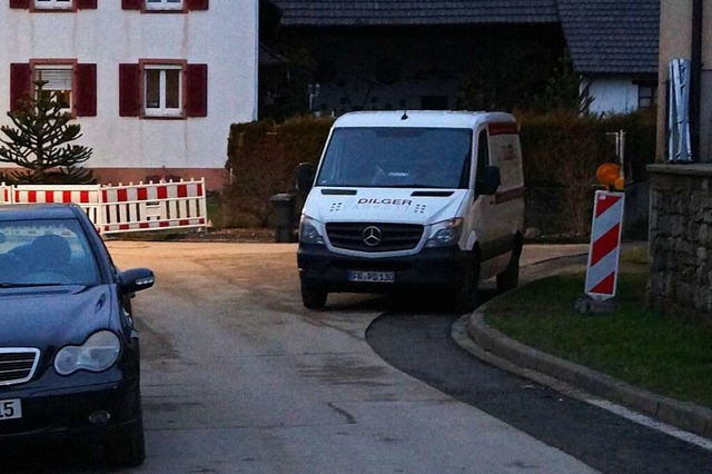 Parkende Fahrzeuge machen die Straen ...men knnen. Das Bild entstand in Gupf.  | Foto: Silke Hartenstein