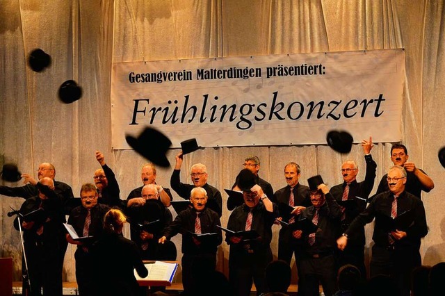 Ein Bild aus unbeschwerteren Tagen: Sh...lterdinger Gesangvereins im Jahr 2017.  | Foto: Dieter Erggelet