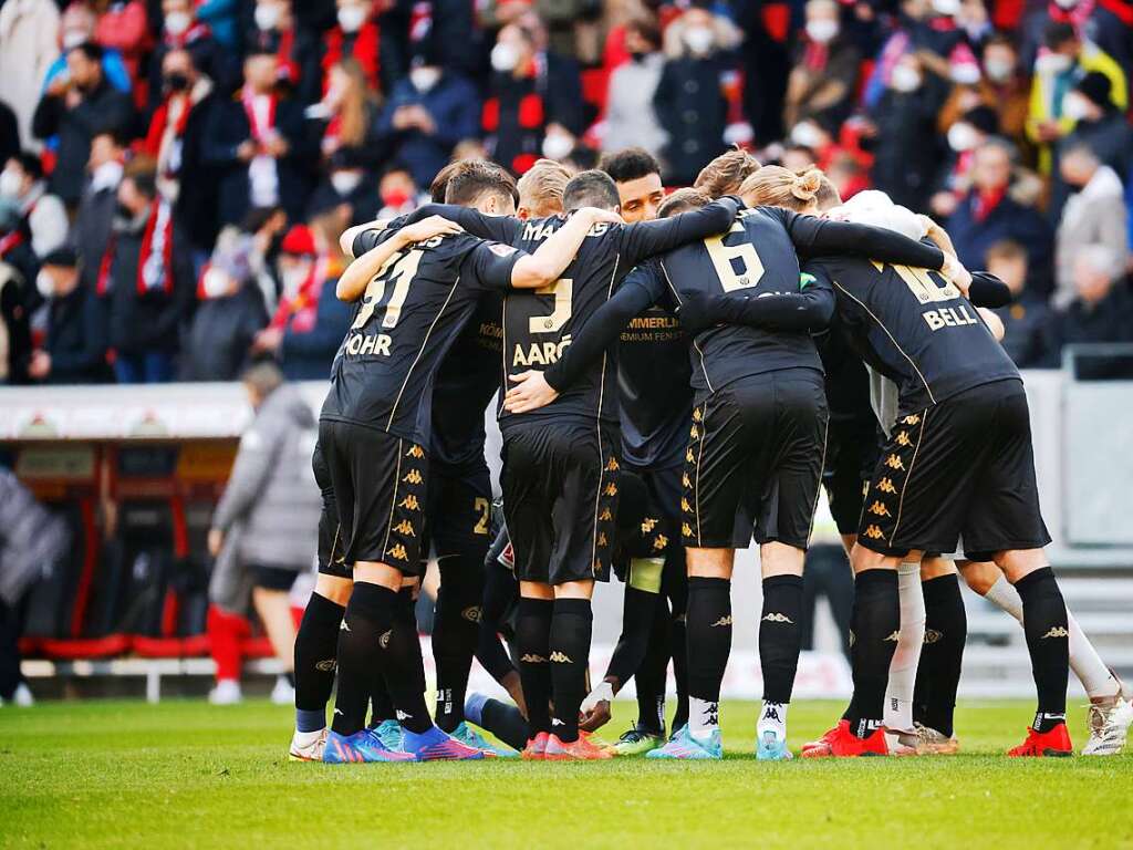 Mainz schwor sich vor dem Spiel entschlossen ein und konnte diese Mannschaftsleistung auch auf dem Platz zeigen.