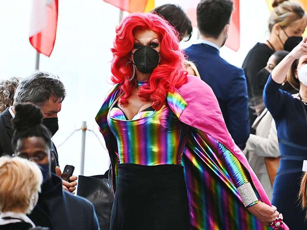 Zu den Wahlleuten der Bundesversammlung gehrte auch Gloria Viagra, Berlins berhmteste Dragqueen.