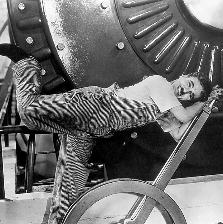 Charlie Chaplin in &#8222;Modern Times&#8220;  | Foto: Kobal/Images.de