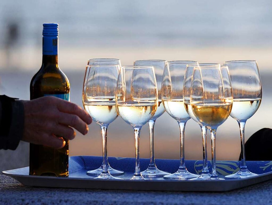 Begleiten demnächst Warnhinweise vor K...ten der Weinflaschen Weinverkostungen?  | Foto: Ingo Wagner