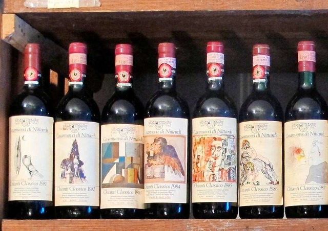 Muss knftig auf Etiketten von Weinfla...? Ein EU-Sonderausschuss fordert dies.  | Foto: Alvise Armellini (dpa)