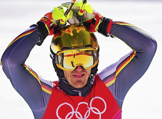 Linus Straer im Ziel  | Foto: Michael Kappeler (dpa)