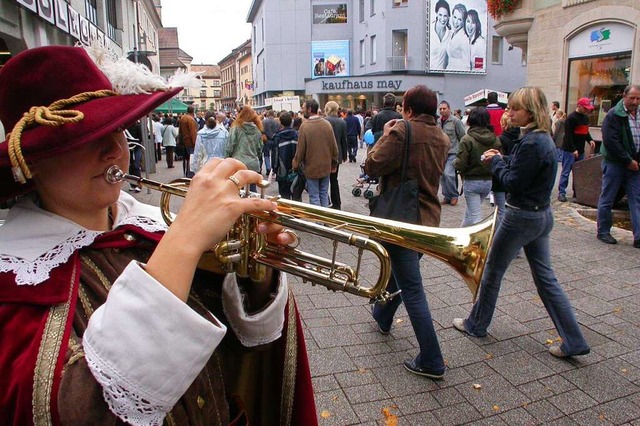 Die Bad Sckinger Innenstadt, wie sie ... bummeln durch die Straen und Gassen.  | Foto: Frank Linke