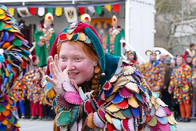 Der Gaukler in seinem &#8222;Spttle&#... Traditionsfigur der Brysacher Fasent.  | Foto: Frank Kreutner