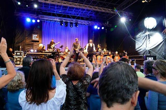 Tribute-Band-Festival auf dem Waldkircher Kirchplatz