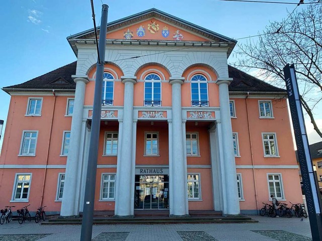 Am Sonntag entscheidet sich in Kehl, w...berbrgermeister ins Rathaus einzieht.  | Foto: Helmut Seller