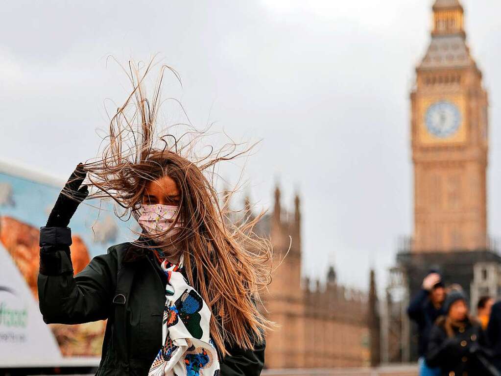 Sturm „Eunice“ wirbelte in London so manche Frisur durcheinander.