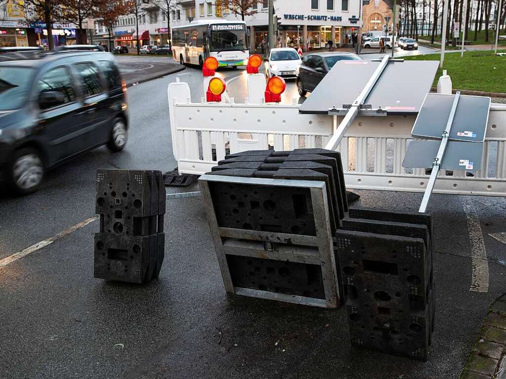 Auch ber Bielefeld ist Sturmtief „Zeynep“ mit Orkanstrke hinweggefegt und hat Straenschilder umgestrzt.