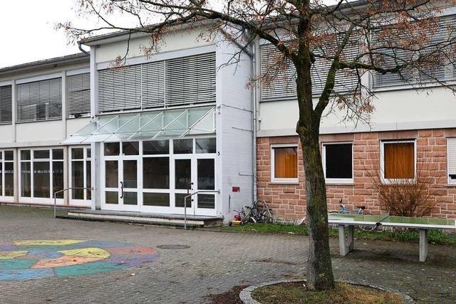 Dundenheimer Anwohner äußern Bedenken zur Flüchtlingsunterkunft in der alten Schule