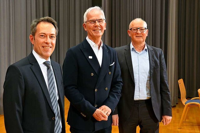 Kandidat Hans-Peter Widmann (von links...idatenvorstellung auf der Bhne Platz.  | Foto: Sophia Hesser