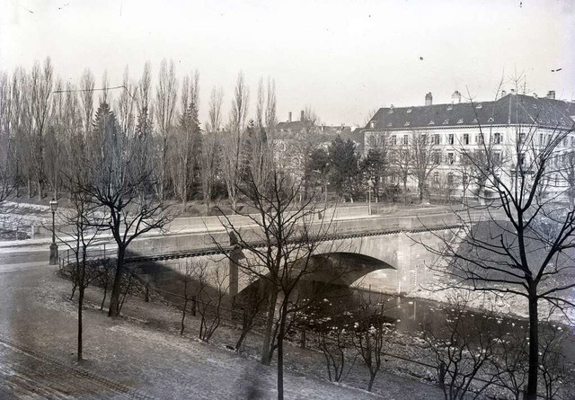 Massiv gebaut und dennoch kurzlebig wa...wie im Vordergrund die Schillerstrae.  | Foto: Bestand Hase, Stadtarchiv Freiburg, M 75/13 Nr. 831