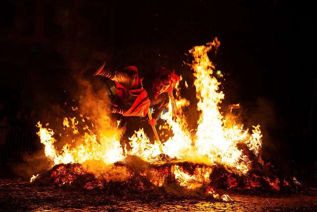 Auch dieses Jahr wird die Strohhexenve...tfinden, wie auf diesem Bild von 2019.  | Foto: Alexandra Buss