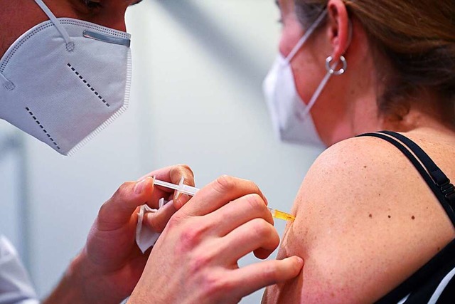 Auch in Grenzach-Wyhlen sinkt das Interesse an Impfungen (Symbolfoto).  | Foto: Bernd Weibrod (dpa)