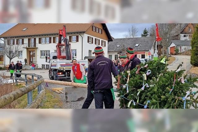 Breitnaus Znfte berblicken das Dorfgeschehen