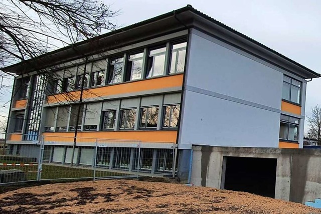 An der Alemannenschule wird gearbeitet.  | Foto: Julius Wilhelm Steckmeister