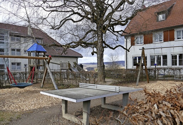 Der ffentliche Spielplatz in Hsingen... des Kindergartenneubaus umgestaltet.   | Foto: Martina David-Wenk