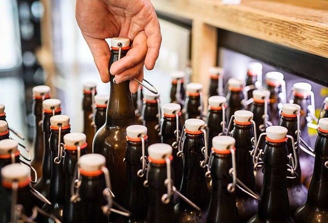 Nicht alle Preiserhhungen knnen und ... Brauereien an die Kunden weitergeben.  | Foto: Frank Rumpenhorst