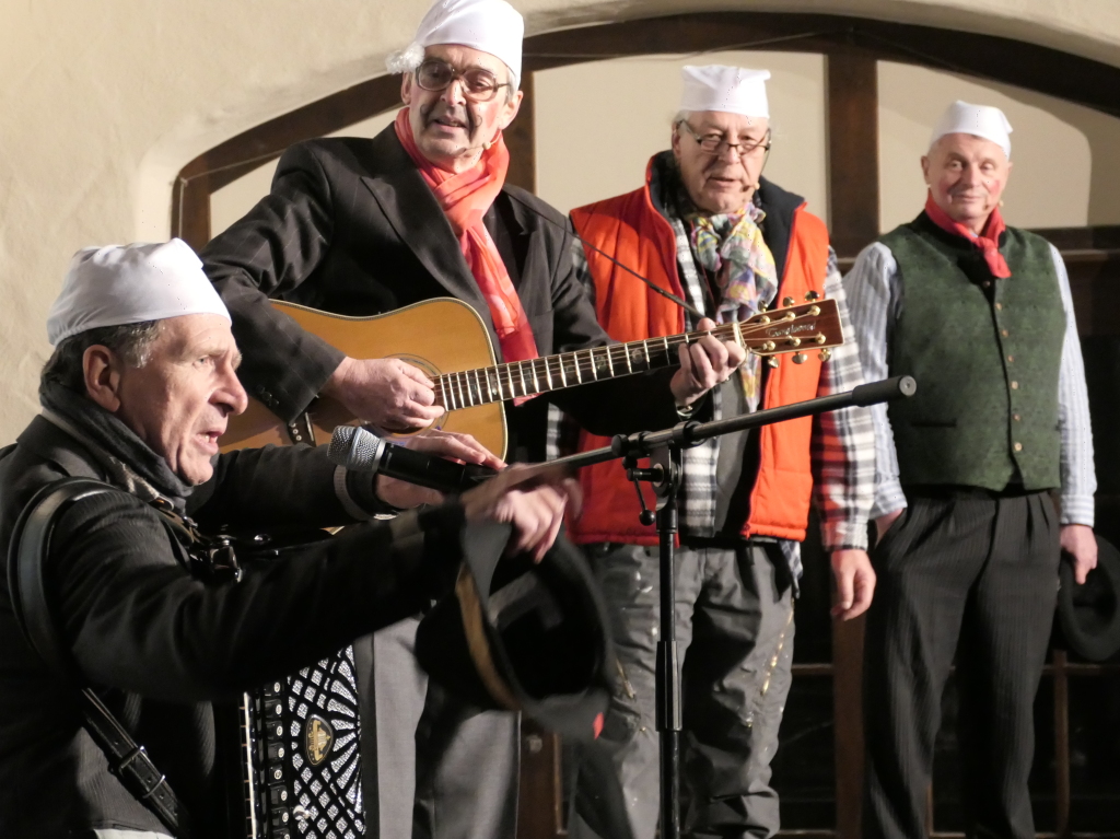 Ein neu zusammengestellte Gesangsquartett nahm die Bundespolitik aufs Korn (von links): Harald Hassler, Armin Wiesler, Christoph Rinderle und Matthias Rie