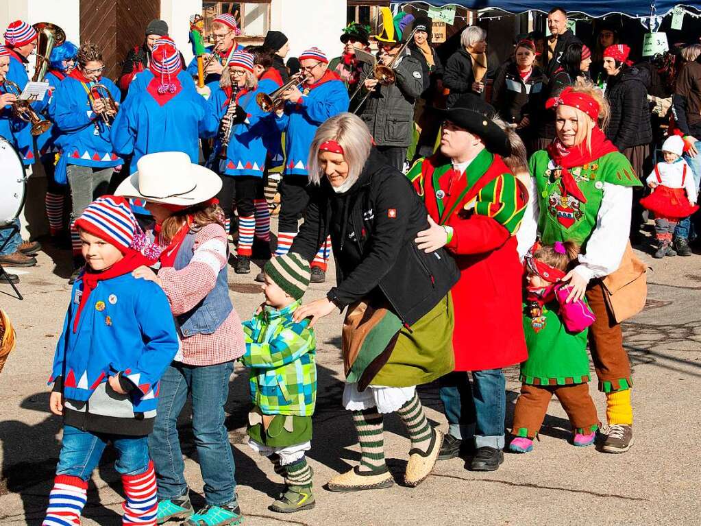 Die Gndelwanger Minifasnet -  frhliche Momente vor allem fr die Jngsten.