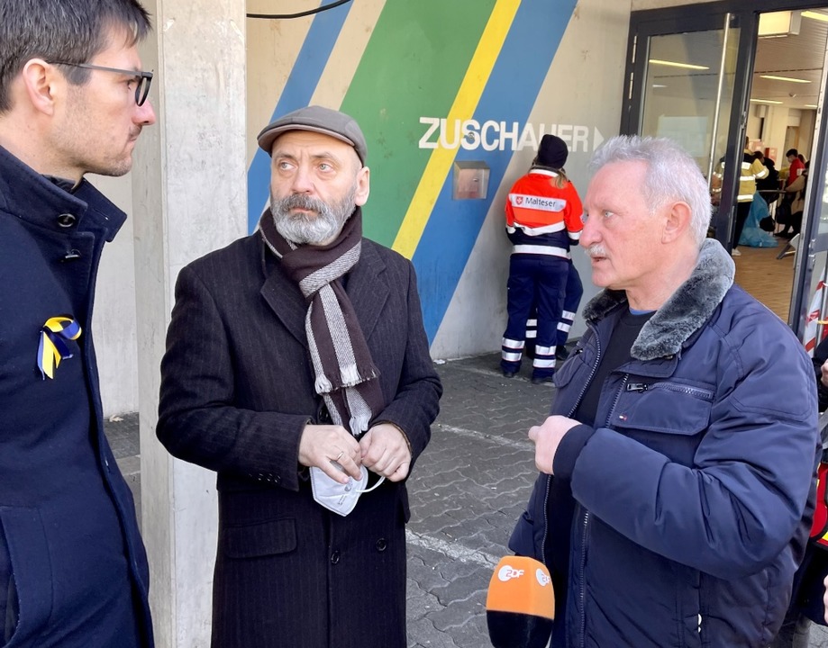 Oberbrgermeister Martin Horn mit Heim... Korniiko und Dolmetscher Rudolf Fritz  | Foto: Joachim Rderer