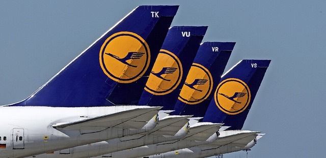 Lufthansa-Flieger mssen nach Fernost einen Umweg nehmen.  | Foto: Boris Roessler (dpa)