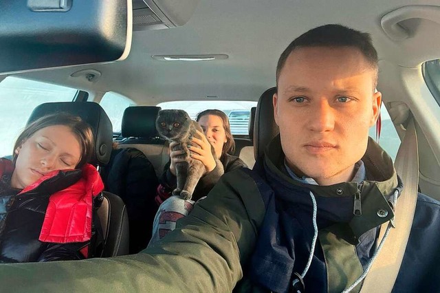 Anton Yaremchuk aus Berlin holt seine Familie in der Ukraine ab.  | Foto: Cedric Rehman