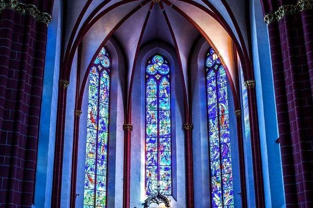 Erleben Sie die Mainzer Chagall-Fenster samt Orgelkonzert