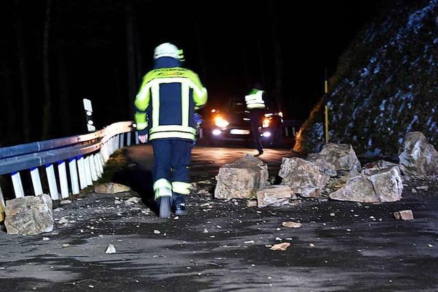 Hochblauenstraße nach Felssturz gesperrt