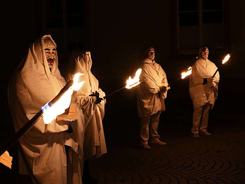 Bg-Verbrennung auf dem Rathausplatz in Bad Sckingen