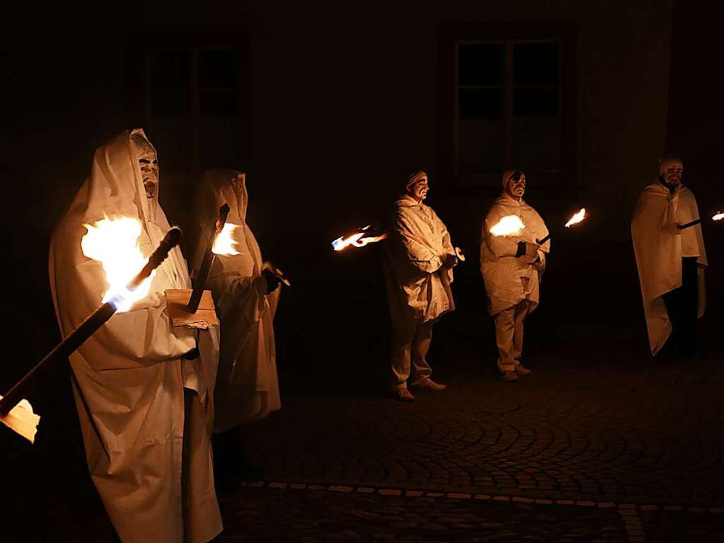 Bg-Verbrennung auf dem Rathausplatz in Bad Sckingen