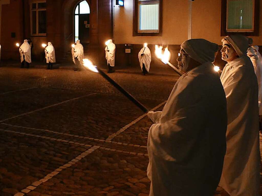 Bg-Verbrennung auf dem Rathausplatz in Bad Sckingen