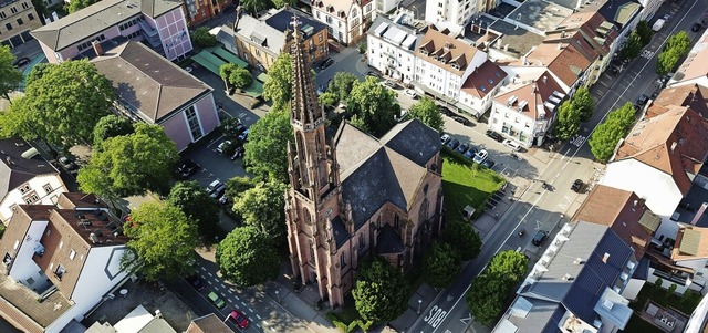 Die evangelische Stadtkirche in Offenb...dt in der kommenden Woche vorstellen.   | Foto: Michael Saurer
