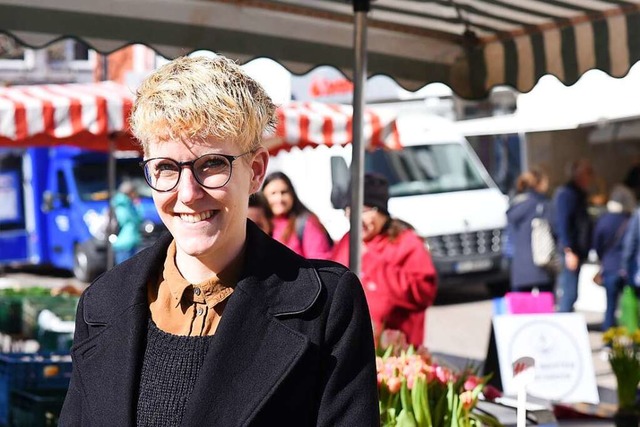 Kerstin Schneider ist derzeit sehr oft...it den Beschickern in Kontakt zu sein.  | Foto: Kathrin Ganter