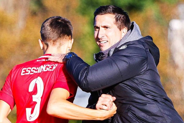 Hofft auf viele Glcksmomente mit dem ...hjahrsrunde: Trainer Benjamin Pfahler  | Foto: Matthias Konzok