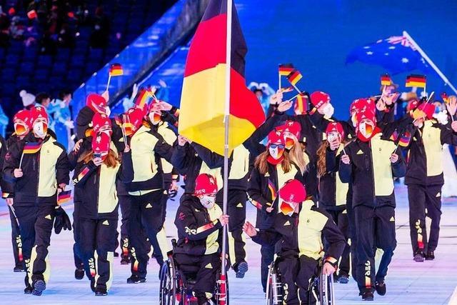 Die Südbadener Anna-Lena Forster und Martin Fleig führen das deutsche Team bei der Eröffnungsfeier in Peking an
